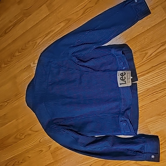 Jackets - Picture 5 of 9